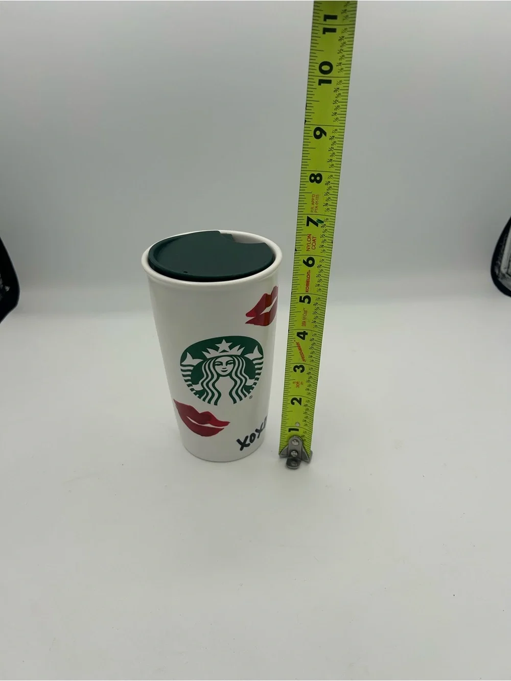 Starbucks 2015 XOXO Lips Ceramic Tumbler 12oz